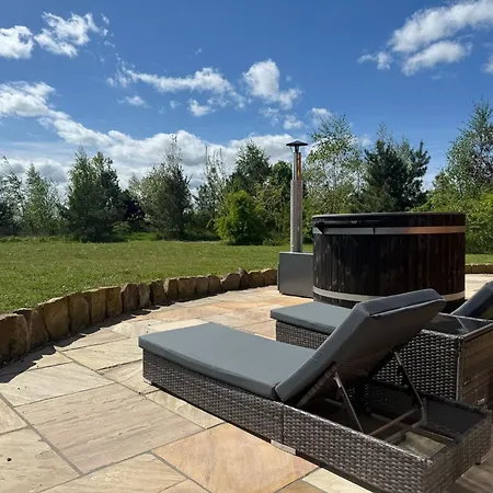 Apartment Luxury Log With Hot Tub & Scenic Views In Oakenshaw Oakenshaw (West Yorkshire)