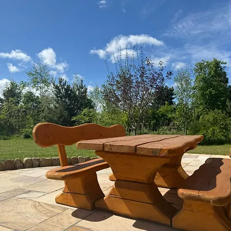 Luxury Log With Hot Tub & Scenic Views In Oakenshaw Apartment *