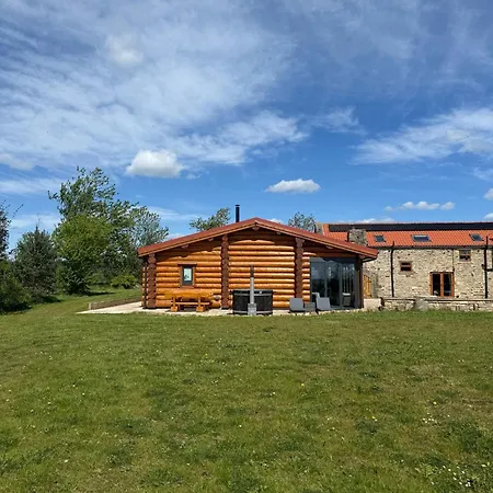 Apartment Luxury Log With Hot Tub & Scenic Views In Oakenshaw Oakenshaw (West Yorkshire)